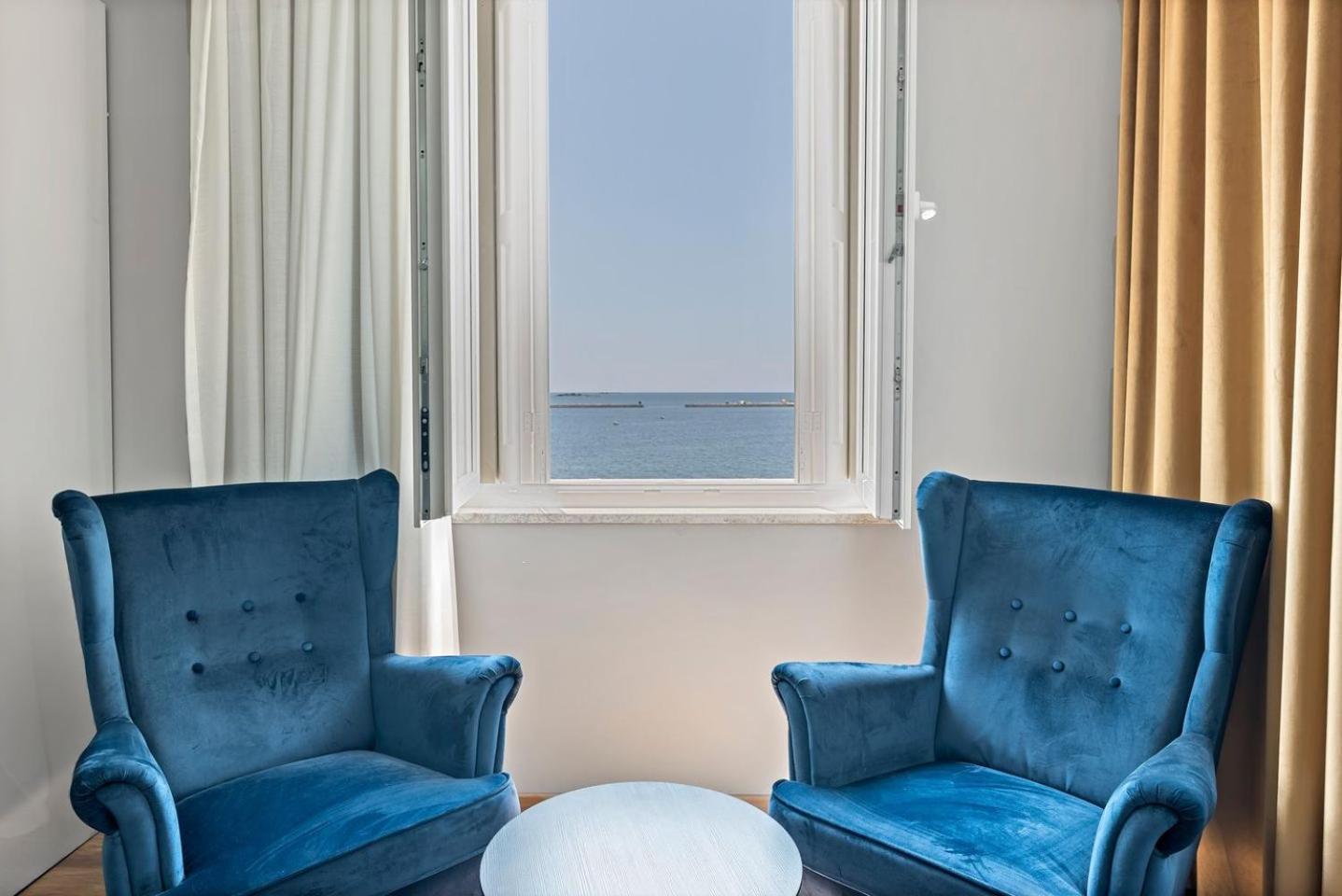 פורץ Hotel Dua Residence מראה חיצוני תמונה