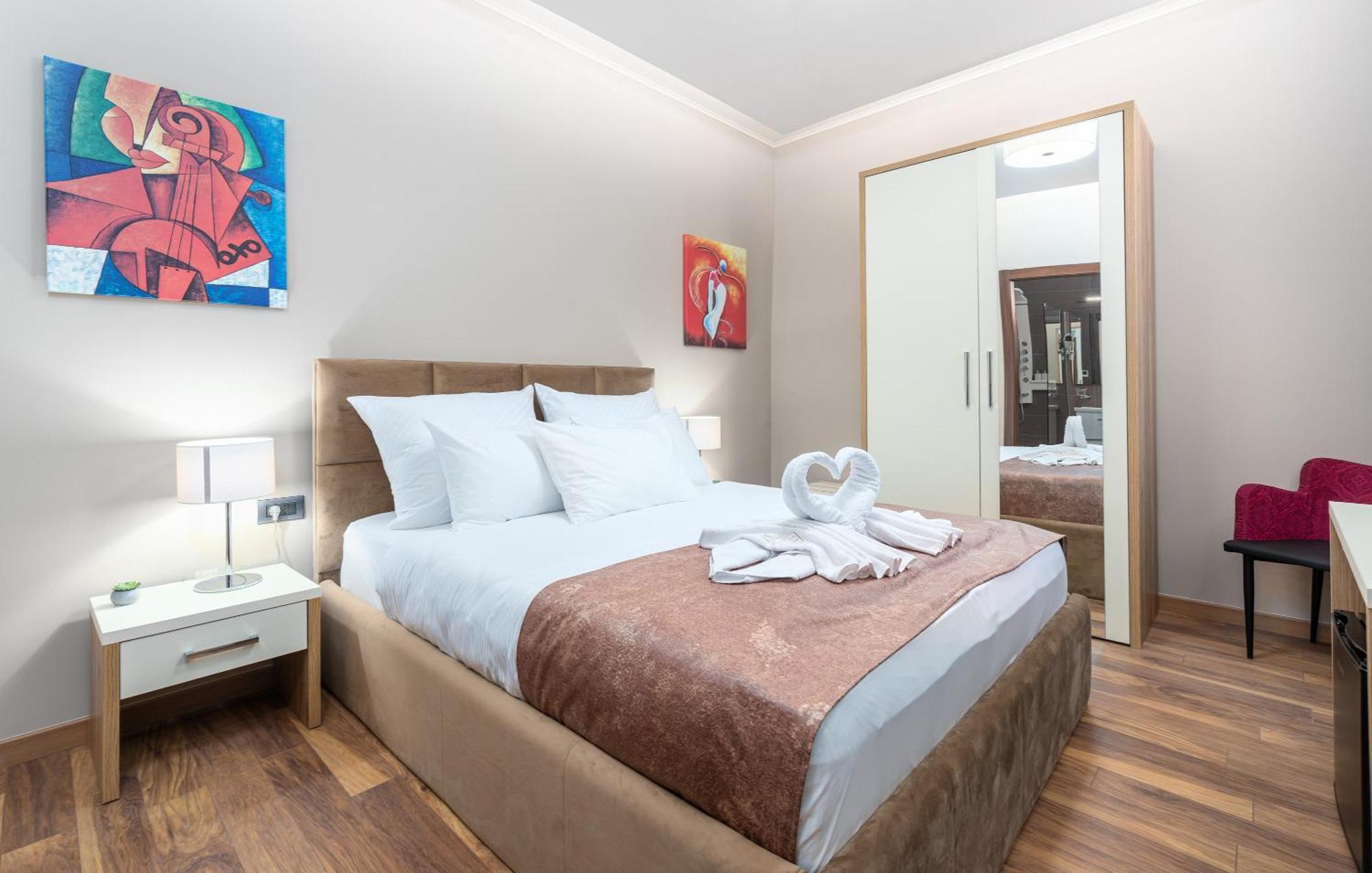 פורץ Hotel Dua Residence מראה חיצוני תמונה
