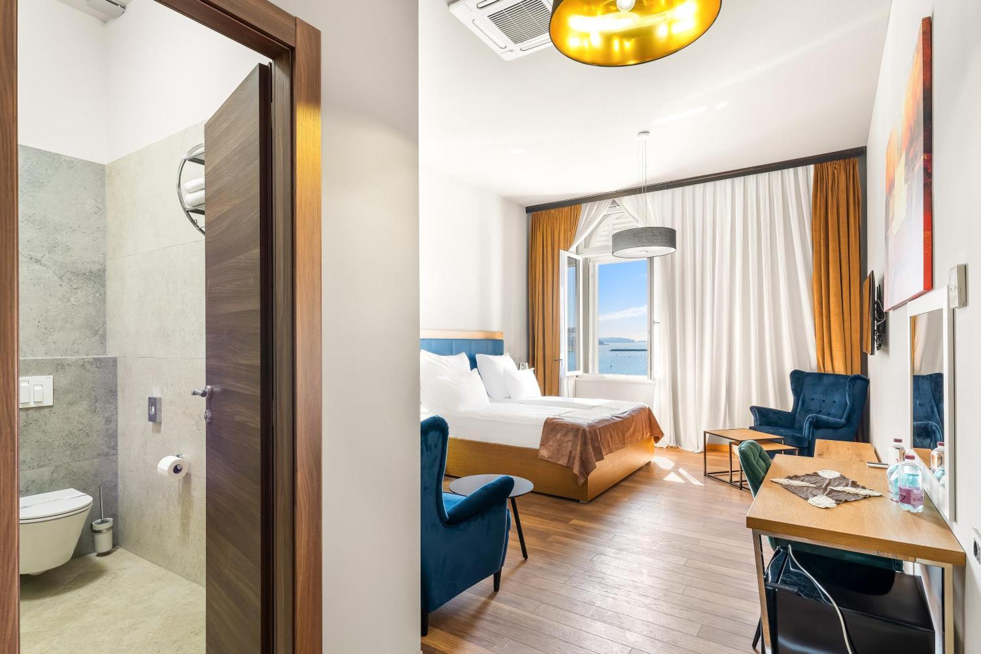 פורץ Hotel Dua Residence מראה חיצוני תמונה